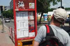 Mlada-garda-po-lepeni-cela-zastavka